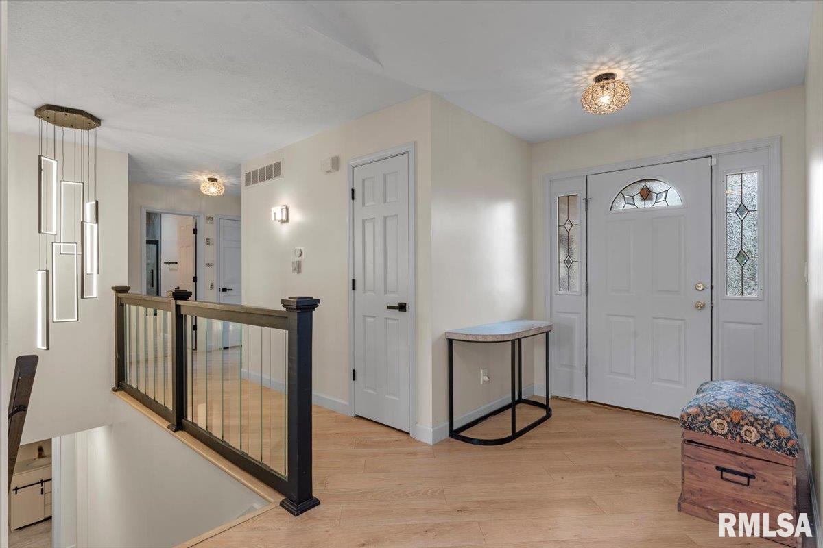 2721 Haggard Drive Springfield, IL 62711 - Photo 15 of 42