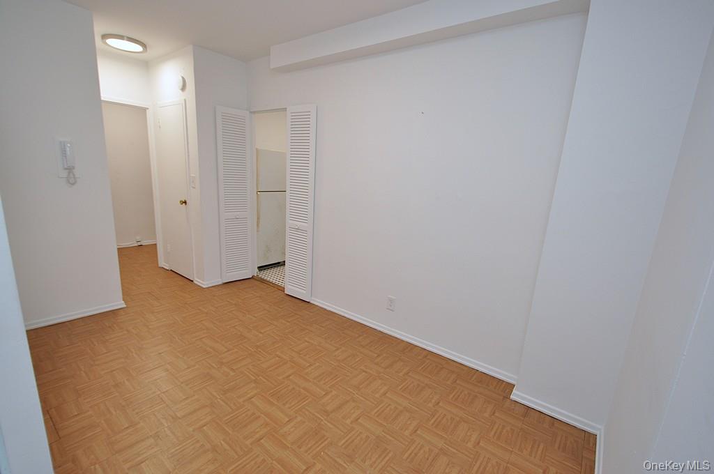281 Garth Road, Unit B6D Scarsdale, NY 10583 - Photo 11 of 35 Entry foyer and Dining Area can also be used as a home office space. The area is approx 15'-10" x 8'-0".