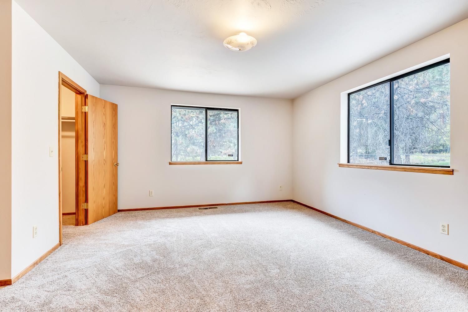 20312 Rae Road Bend, OR 97702 - Photo 12 of 20 Additional Photo