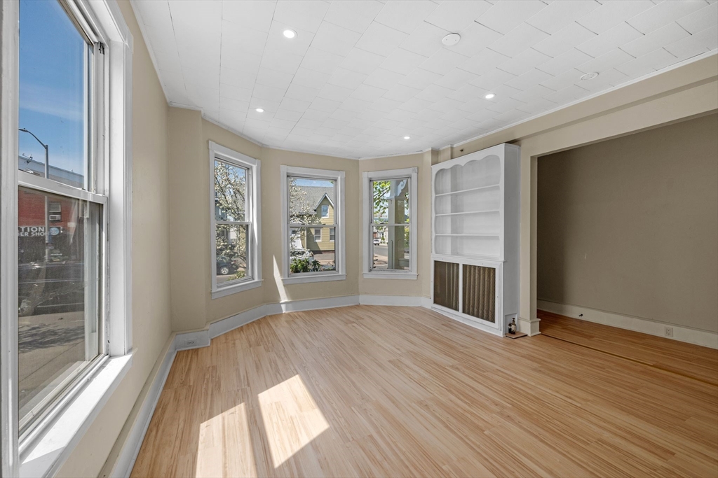 4 Broad Street Lynn, MA 01902 - Photo 7 of 39