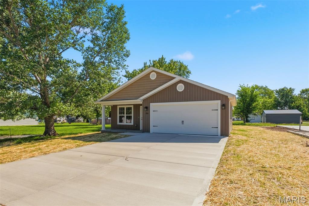 256 Walnut Street Hawk Point, MO 63349 - Photo 6 of 35