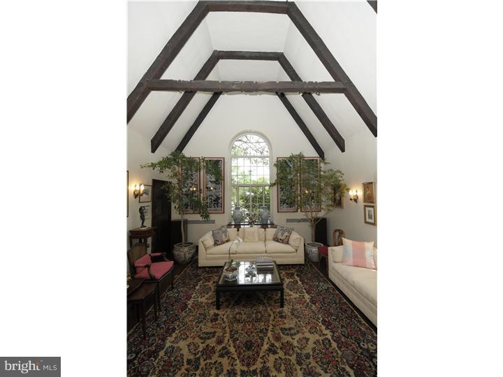 620 Cambridge Road Bala Cynwyd, PA 19004 - Photo 3 of 24 Living Room