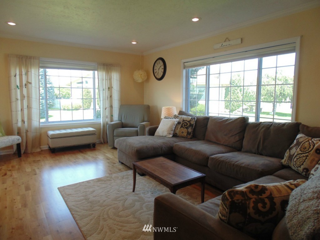 85 Ridge Drive Ephrata, WA 98823 - Photo 3 of 25 Gallery Image 3