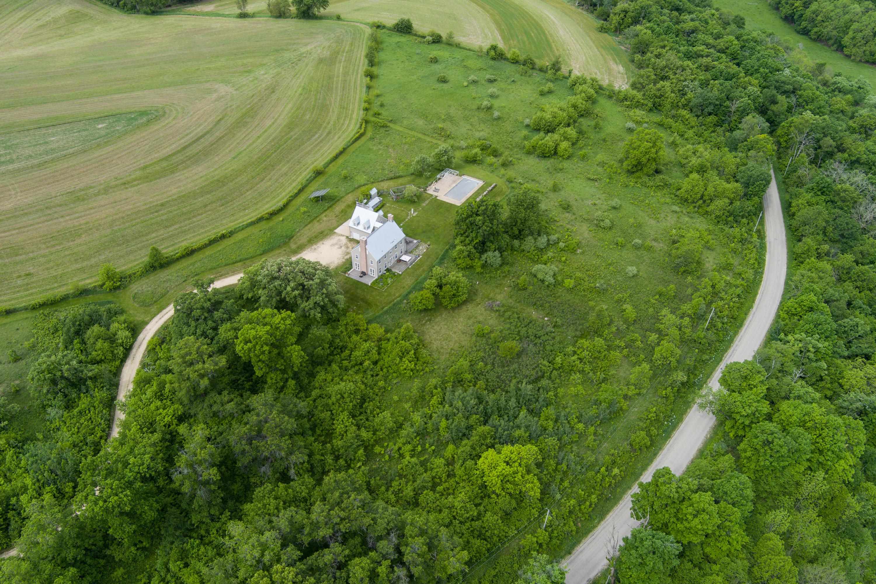 4275 Norwegian Hollow Road Dodgeville, WI 53533 - Photo 58 of 71