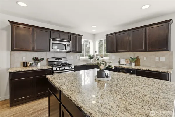 $975,000 | 20208 13th Avenue West, Lynnwood, WA 98036