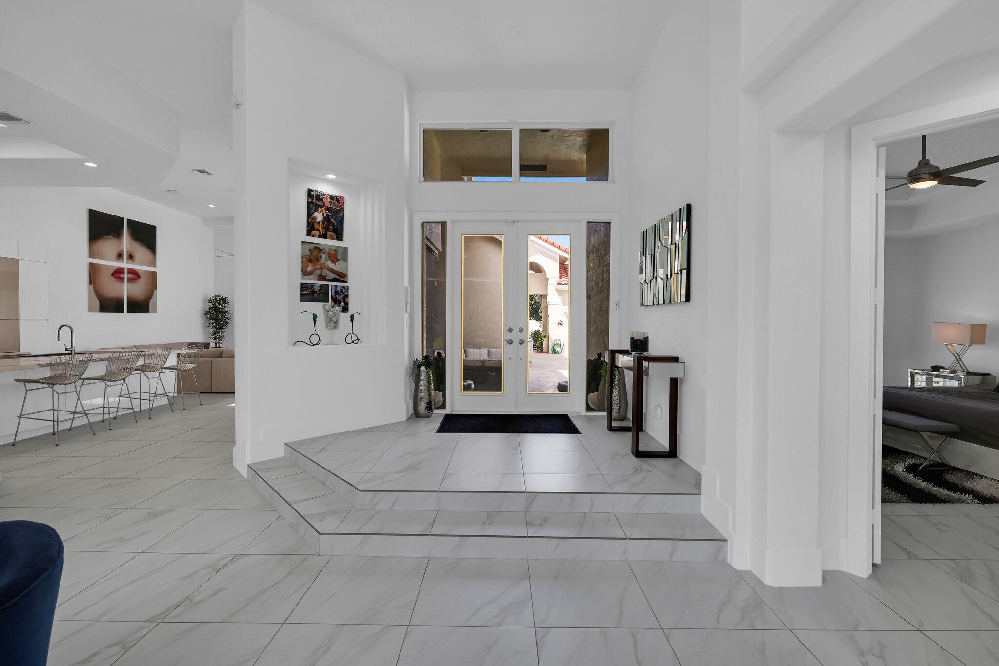 7434 Campo Florido Boca Raton, FL 33433 - Photo 5 of 44 Entry Foyer