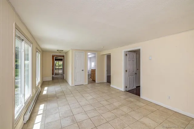 $3,350 | 141 Gurleyville Road, Mansfield, CT 06268