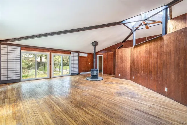 $3,350 | 141 Gurleyville Road, Mansfield, CT 06268