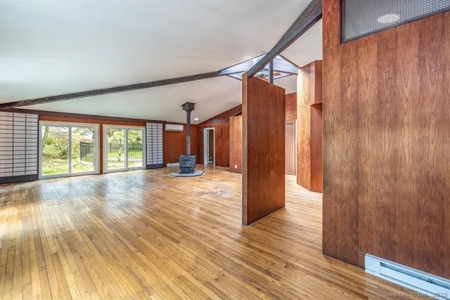 $3,350 | 141 Gurleyville Road, Mansfield, CT 06268