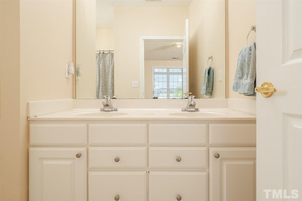 2511 Huntscroft Lane, Unit 303 Raleigh, NC 27617 - Photo 16 of 25