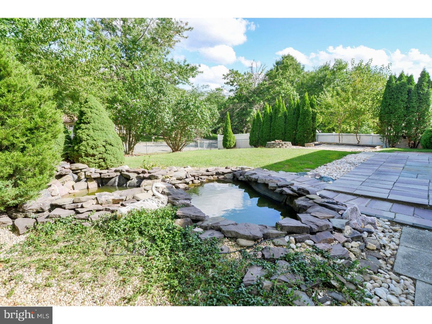 4 Yale Road Marlton, NJ 08053 - Photo 3 of 25
