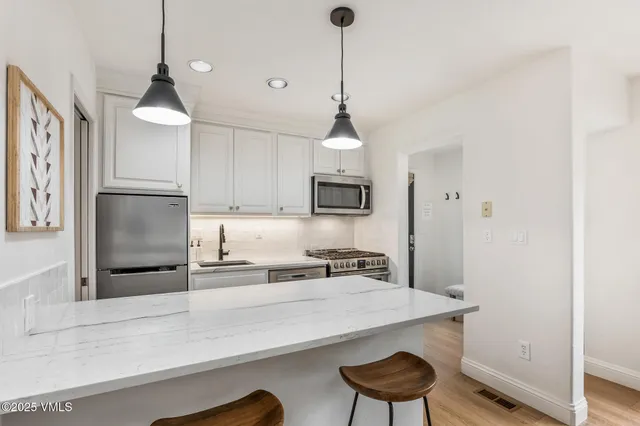 $1,100,000 | 4205 Columbine Drive, Unit 24, Vail, CO 81657