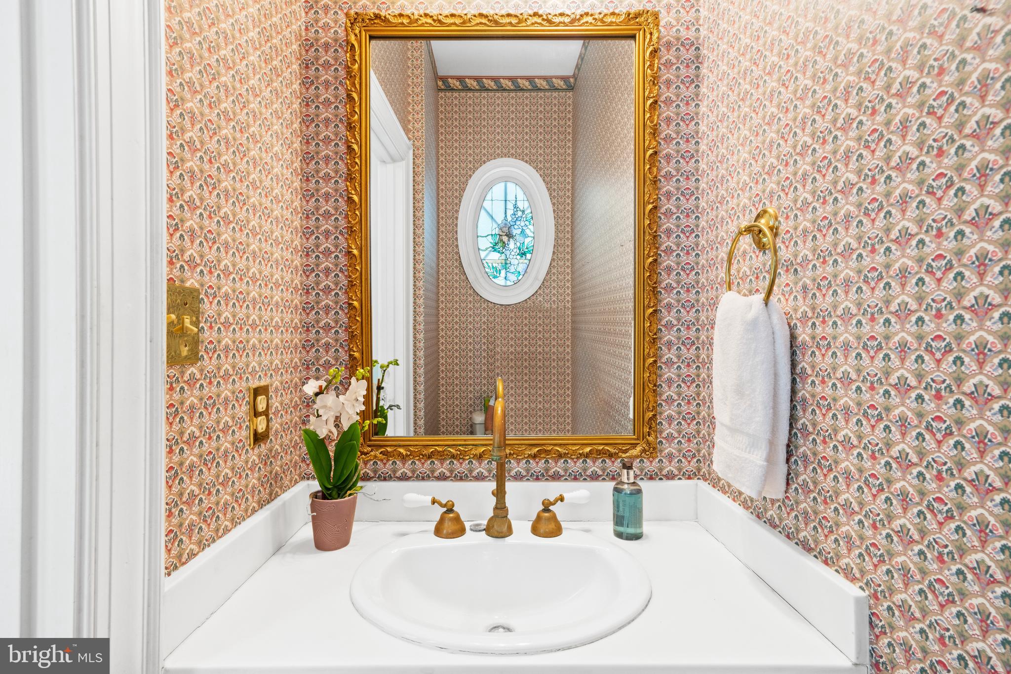 2722 Chain Bridge Road Northwest Washington, DC 20016 - Photo 15 of 43 Powder Room