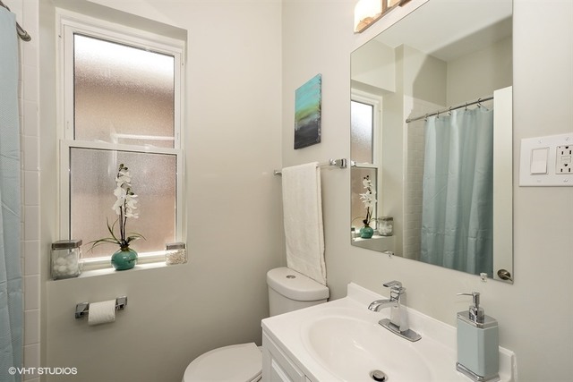 4916 West Henderson Street Chicago, IL 60641 - Photo 14 of 20