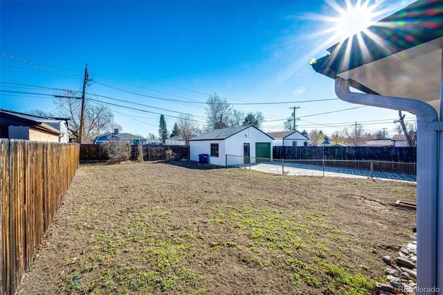 a house view with a outdoor space