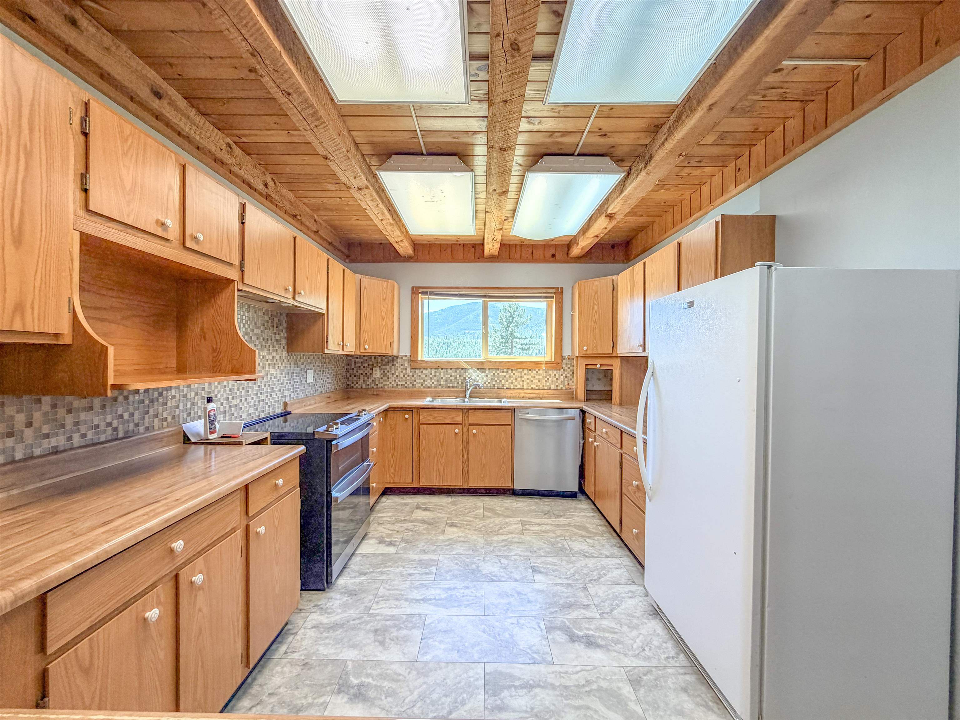 2098 Marble Valley-Basin Road Addy, WA 99101 - Photo 8 of 50