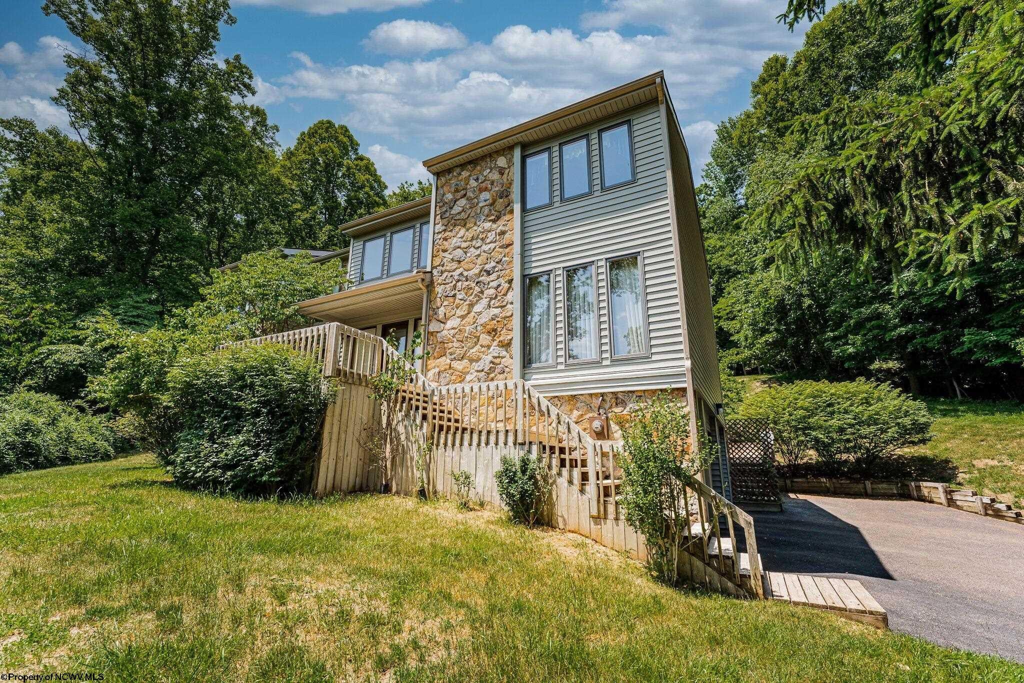 155 Hickory Ridge Road Morgantown, WV 26508 - Photo 3 of 50 Gallery Image 3