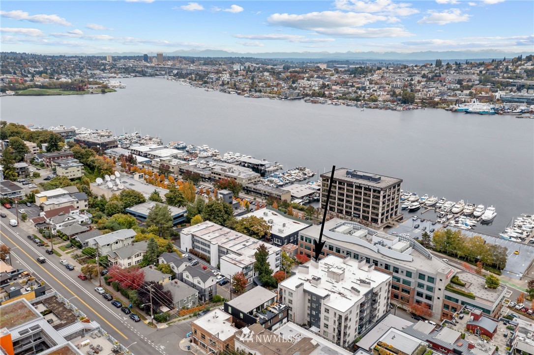 769 Hayes Street, Unit 609 Seattle, WA 98109 - Photo 26 of 26 an aerial view of a city
