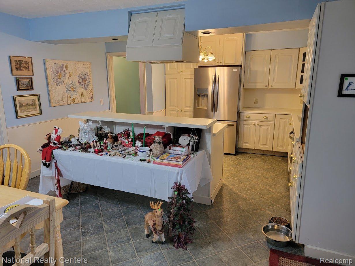 10900 Douglas Road Temperance, MI 48182 - Photo 6 of 26 Gallery Image 6