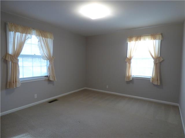 2110 Layton Road Clarksville, TN 37043 - Photo 12 of 21 Gallery Image 12