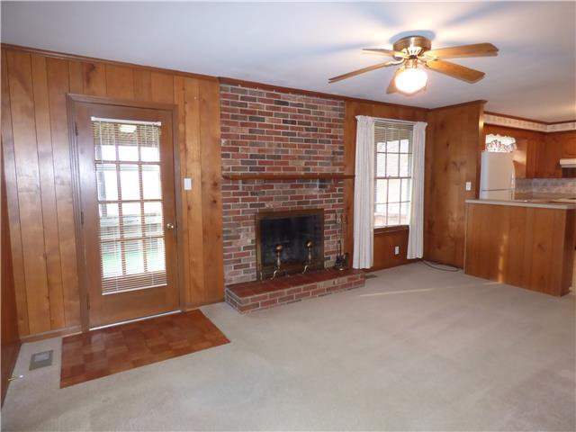 2110 Layton Road Clarksville, TN 37043 - Photo 7 of 21 Gallery Image 7