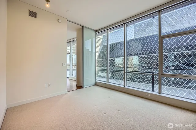 $659,000 | 909 5th Avenue, Unit 701, Seattle, WA 98164