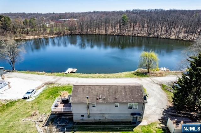 106 Starlight Road West Milford, NJ 07480 - Photo 3 of 31