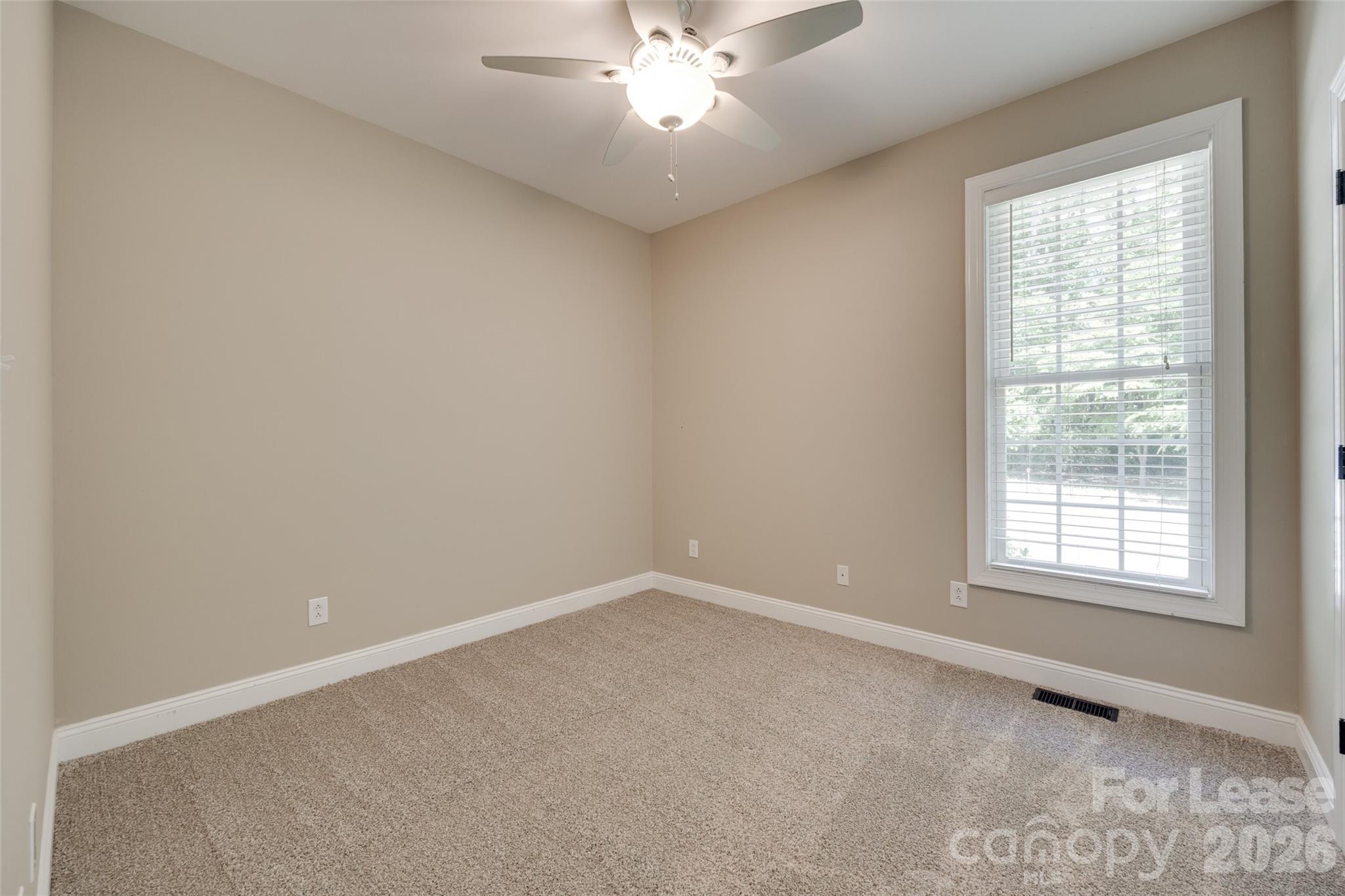 646 Harper Davis Road Clover, SC 29710 - Photo 15 of 33