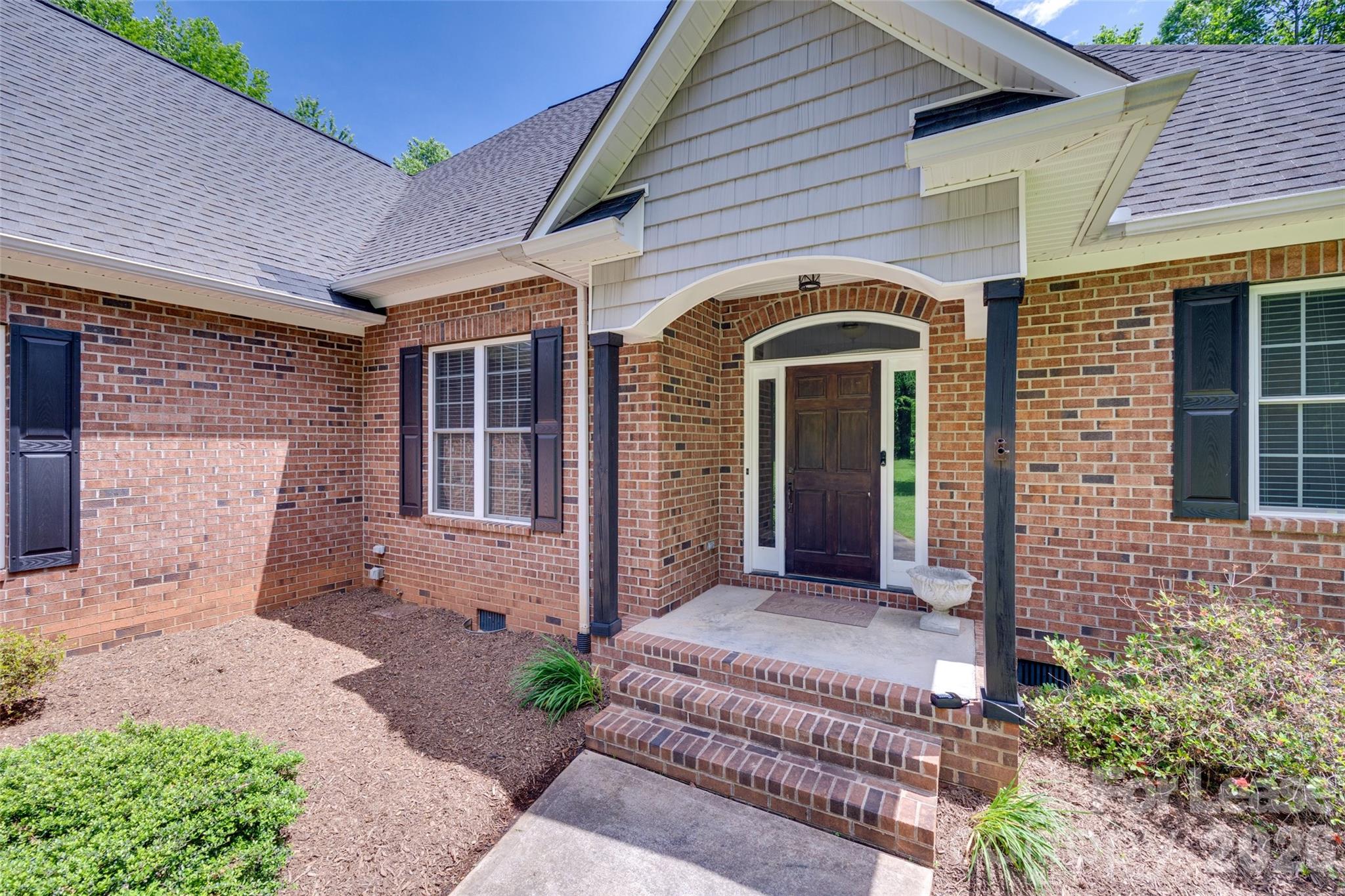 646 Harper Davis Road Clover, SC 29710 - Photo 2 of 33