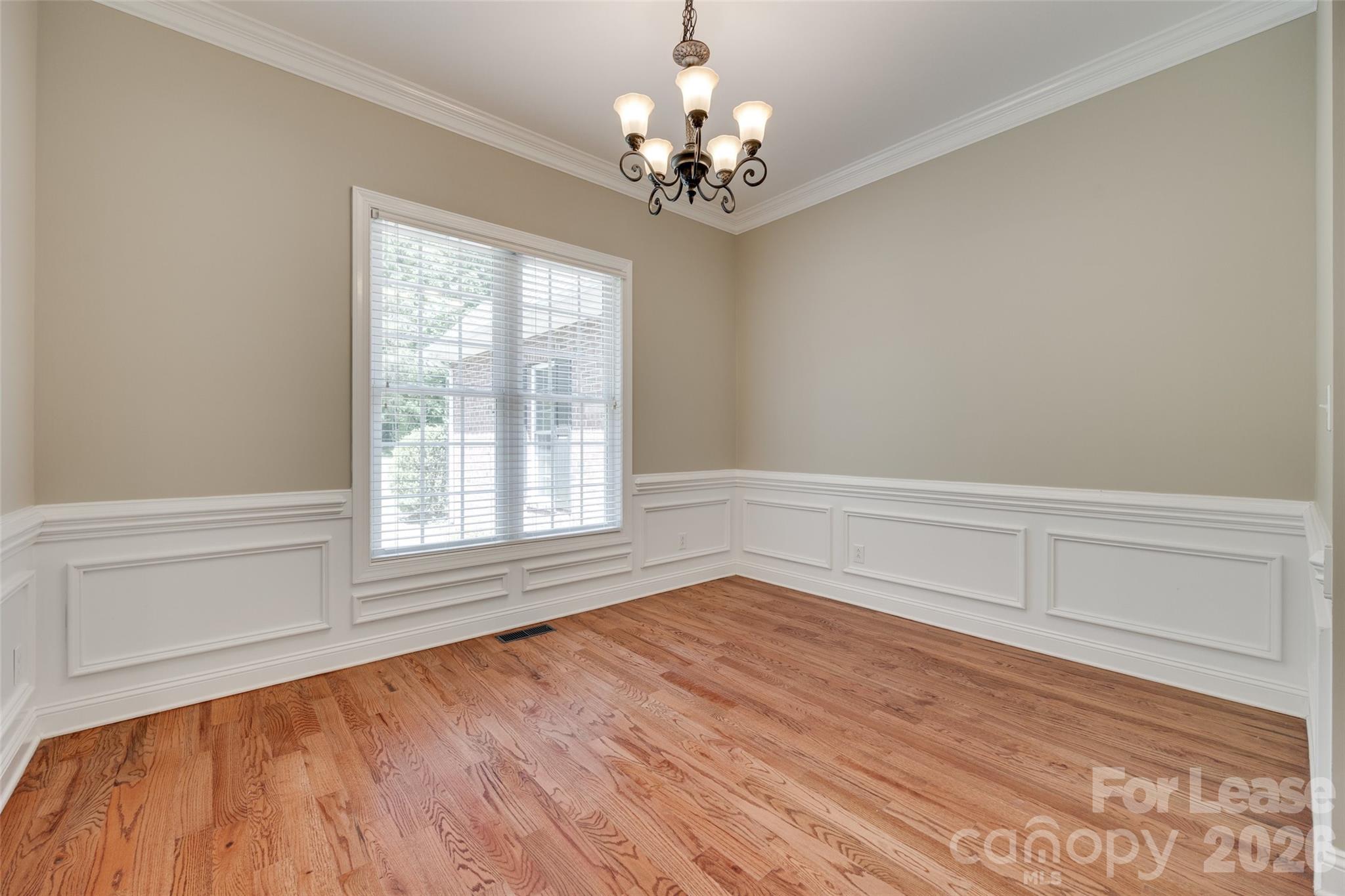 646 Harper Davis Road Clover, SC 29710 - Photo 4 of 33