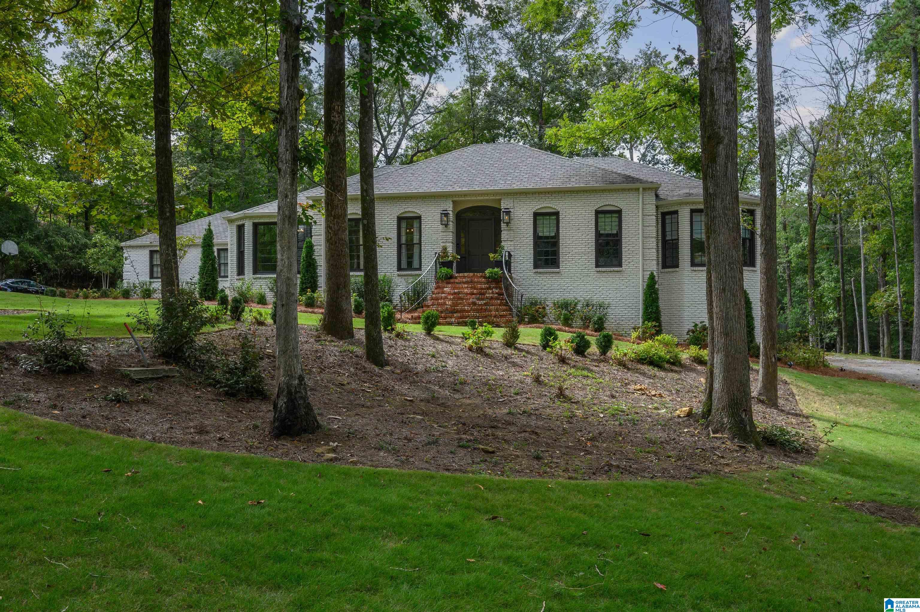 2608 Rillwood Road Birmingham, AL 35243 - Photo 3 of 64 Gallery Image 3