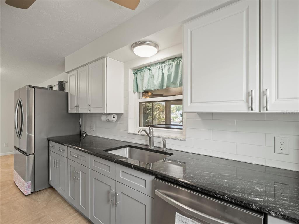 4331 Tahiti Drive Hernando Beach, FL 34607 - Photo 14 of 56