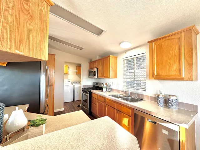 $550,000 | 37 Oceanview Avenue, Unit 37, Half Moon Bay, CA 94019