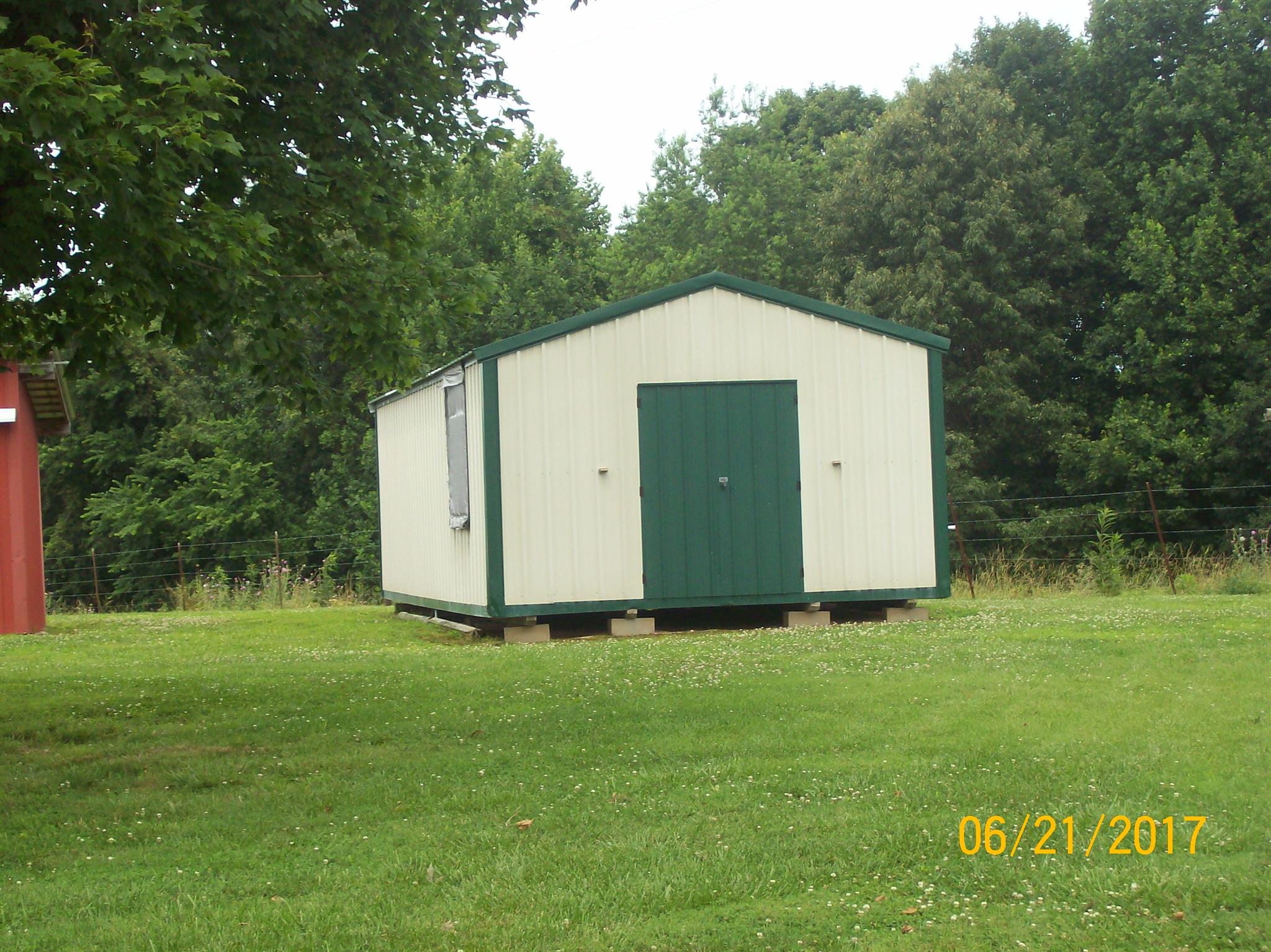 819 Liberty Road Lafayette, TN 37083 - Photo 4 of 13