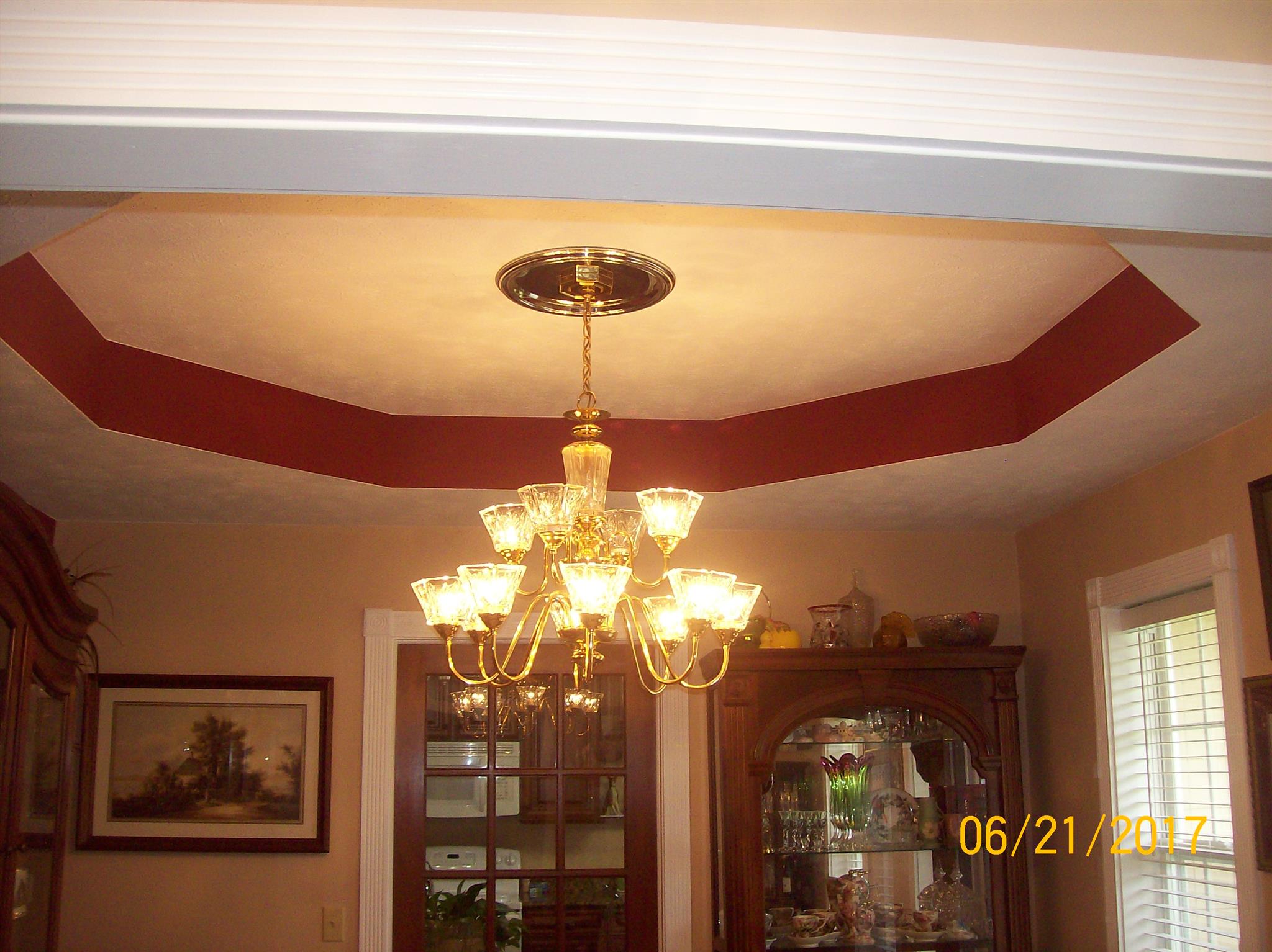 819 Liberty Road Lafayette, TN 37083 - Photo 6 of 13 Formal dining ceiling