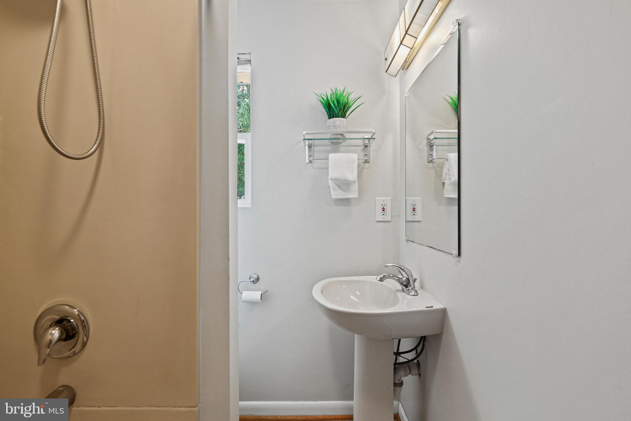 12 Cherry Road Riva, MD 21140 - Photo 25 of 38 Full Bath w/Tub-Shower Combination & Linen Closet