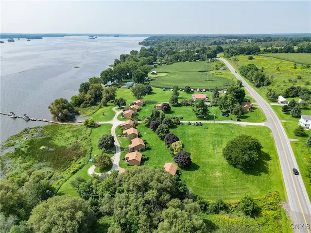 $699,000 | Undisclosed Address, Hammond, NY 13646