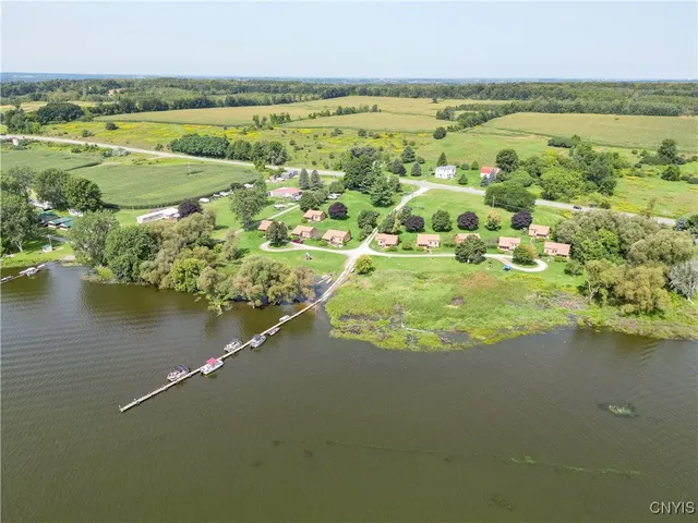 $699,000 | Undisclosed Address, Hammond, NY 13646