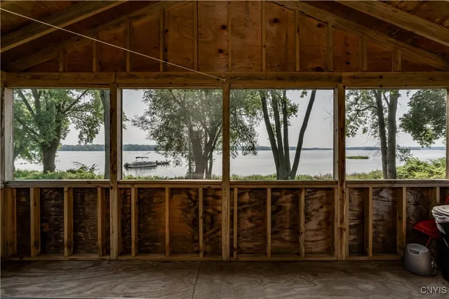 $699,000 | Undisclosed Address, Hammond, NY 13646