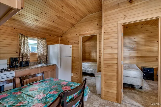 $699,000 | Undisclosed Address, Hammond, NY 13646