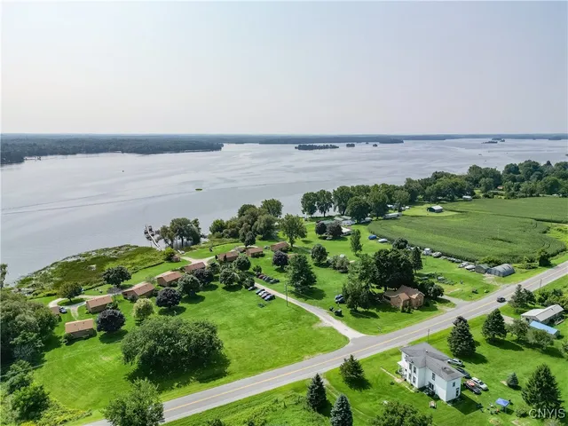 $699,000 | Undisclosed Address, Hammond, NY 13646