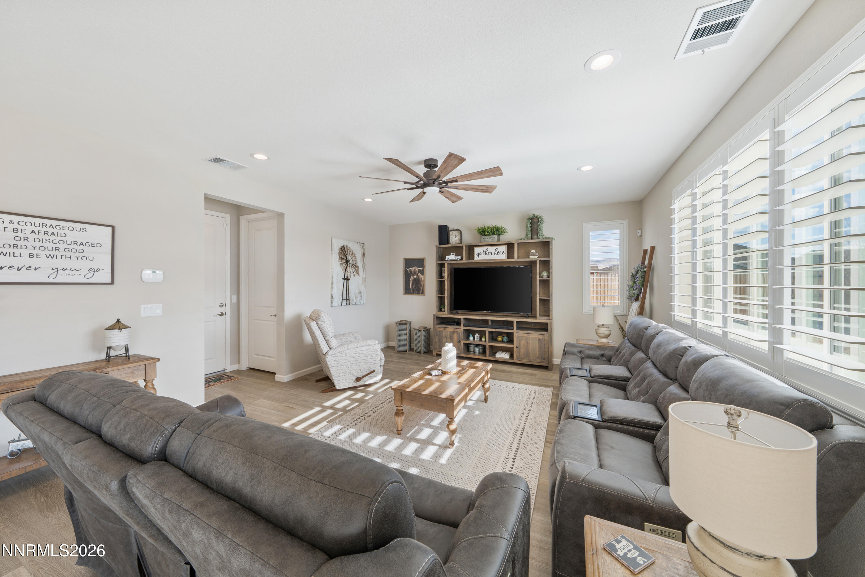 2131 Musselshell Court Sparks, NV 89436 - Photo 16 of 66 A7V09128