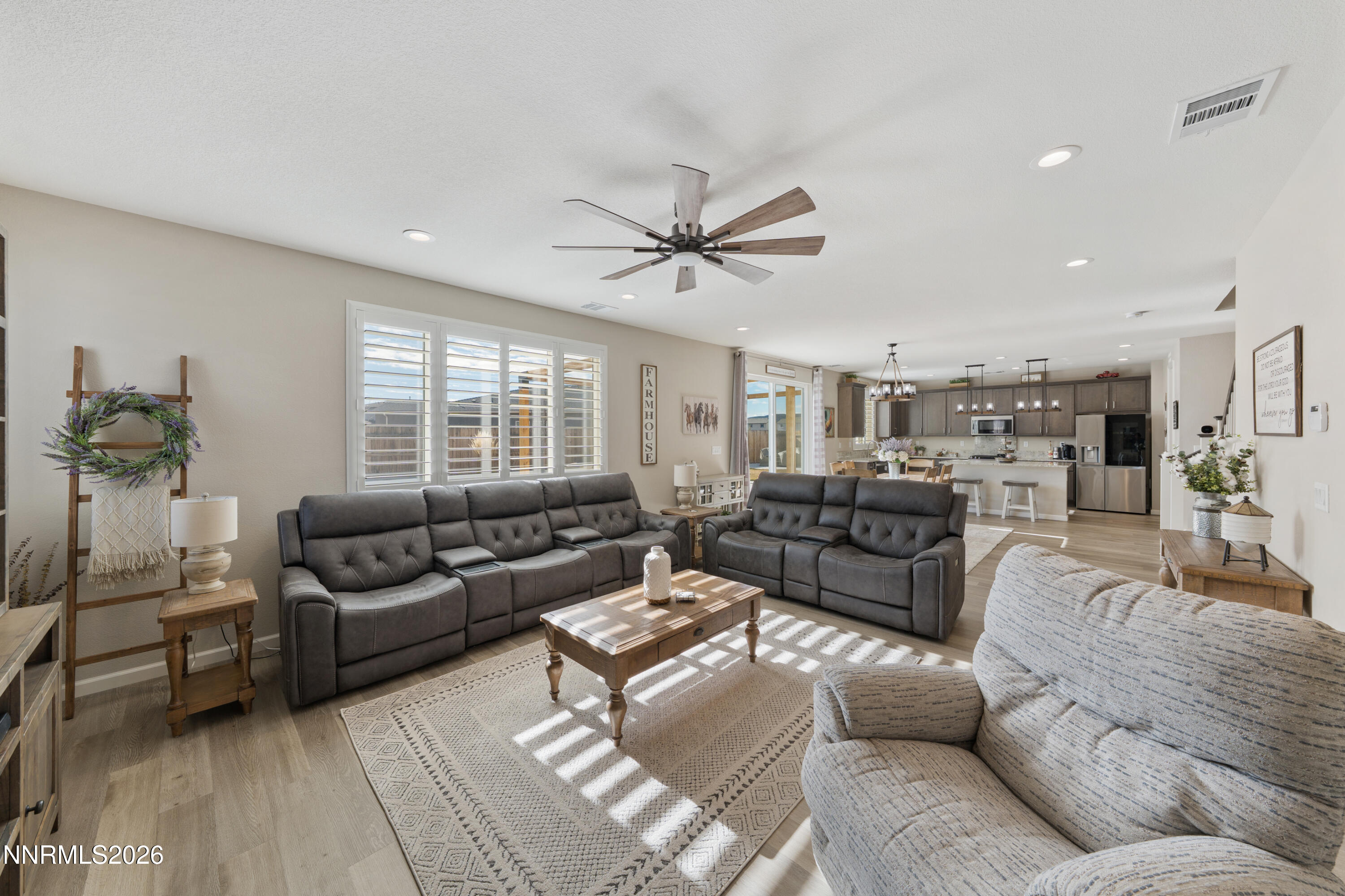 2131 Musselshell Court Sparks, NV 89436 - Photo 17 of 66 A7V09138