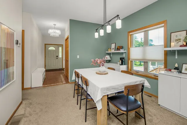 $639,900 | 360 E Street, Mendota, MN 55150