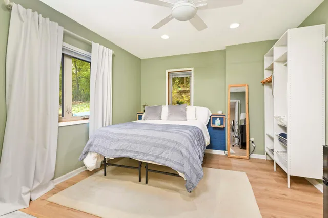 $639,900 | 360 E Street, Mendota, MN 55150