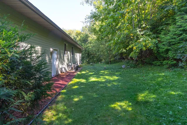 $639,900 | 360 E Street, Mendota, MN 55150