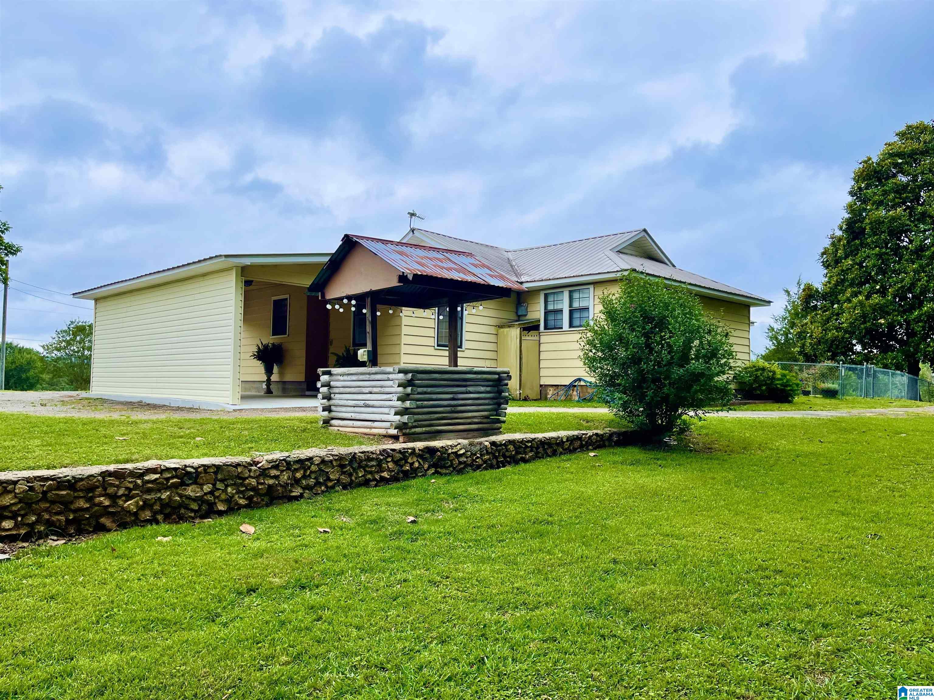 1592 Driving Range Road Cropwell, AL 35054 - Photo 3 of 25