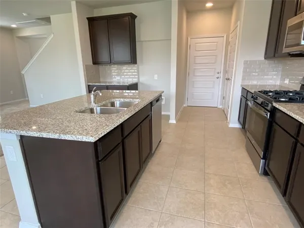 $2,050 | 6406 Pleasanton Parkway, Pflugerville, TX 78660