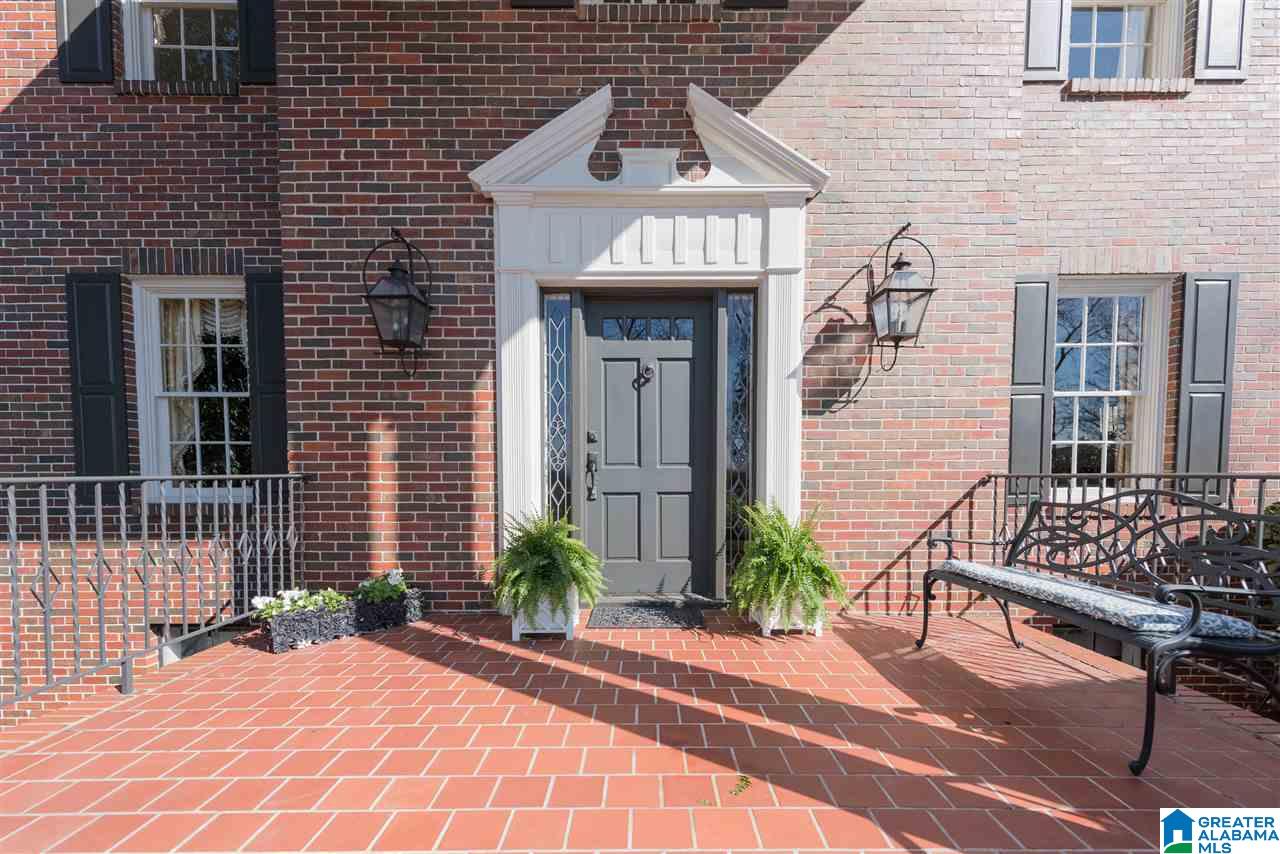 1960 Southwood Road Birmingham, AL 35216 - Photo 3 of 50