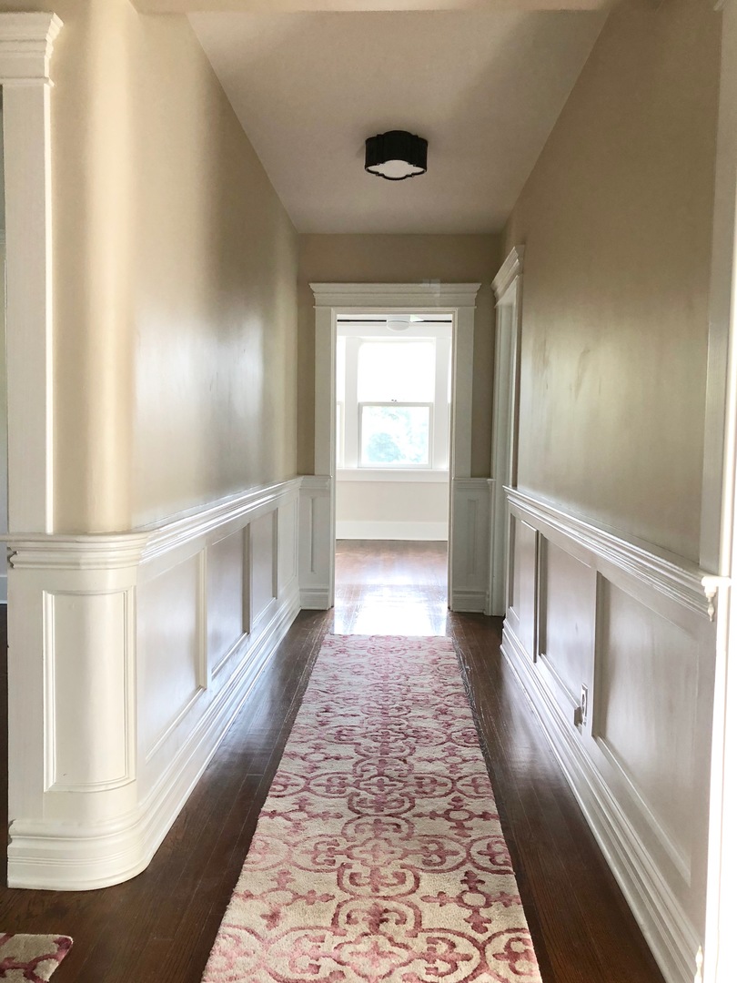 96 North Delaplaine Road Riverside, IL 60546 - Photo 16 of 25 a view of an entryway